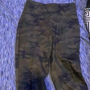 camouflage leggings